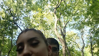 Pareja Amateur Tiene Sexo En El Bosque